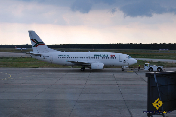 Boeing 737-522
